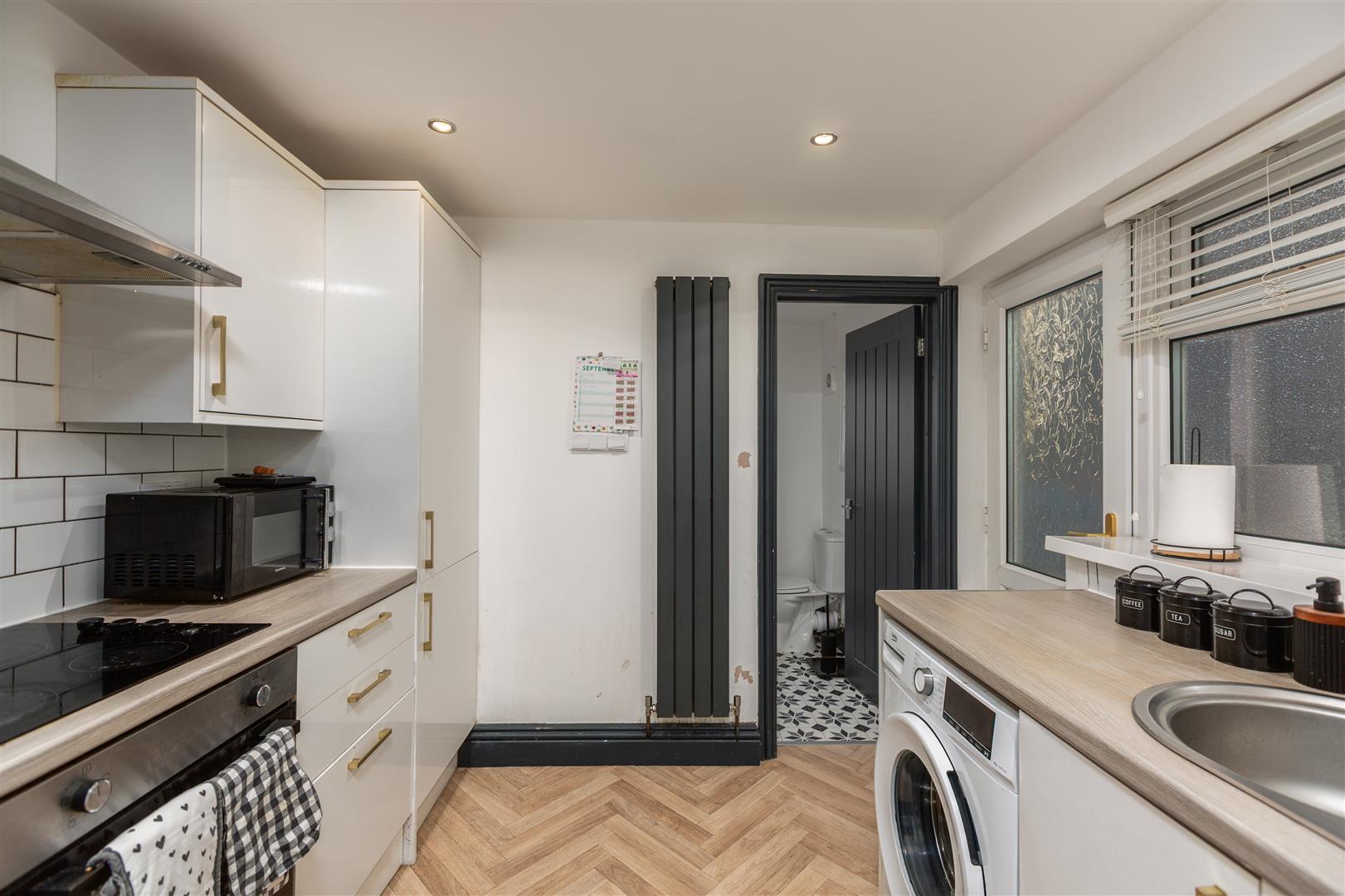 Courtney Street, Manselton, Swansea, SA5 9NX